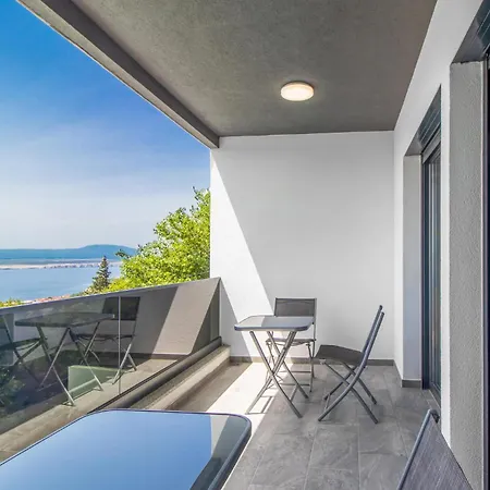 Amazing In With Wifi&4 Bedrooms Dramalj
