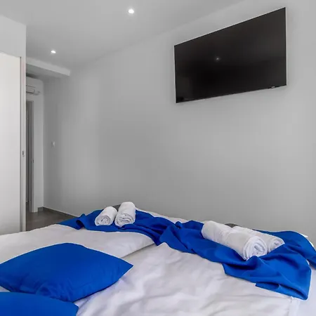 Vakantiehuis Amazing In With Wifi&4 Bedrooms Dramalj